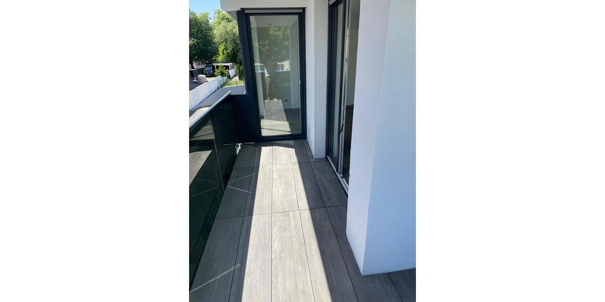 Helle 2-Zimmer-Wohnung mit Fußbodenheizung & Tiefgarage 3 zimmer