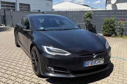Tesla Model S 185.000 km 18.000 € Eggenstein 76344