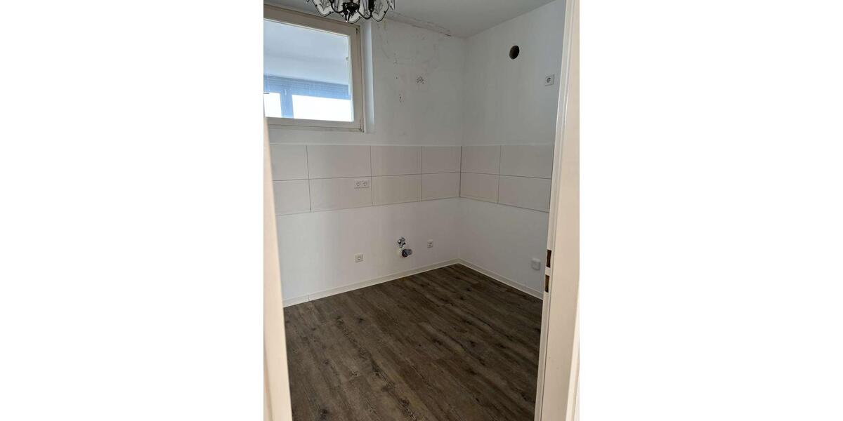 Frisch renovierte 3-Zimmer Wohnung mit Balkon [VAC-20215] 3 zimmer