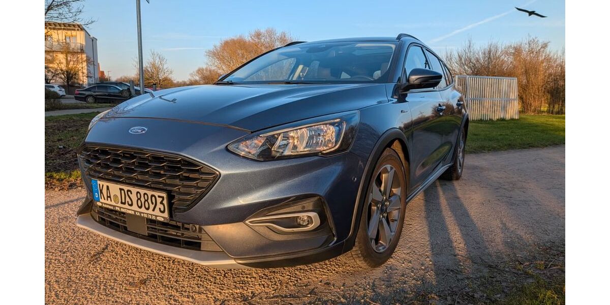 Ford Focus 42.163 km 15.900 &euro; Stutensee 76297