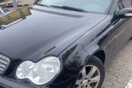 Mercedes-Benz C 180 249.000 km 1.500 &euro; Au am rhein 76474