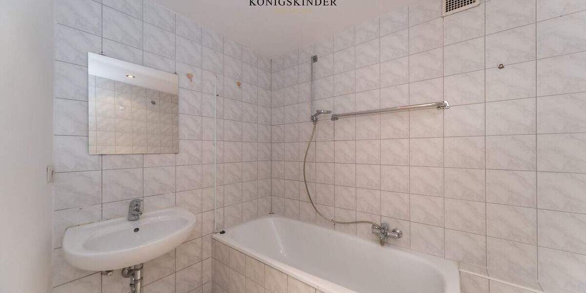 Etagenwohnung Pforzheim Südweststadt - 4 Zimmer, 111 m&sup2;, 325.000&euro; | Angebot:23948044