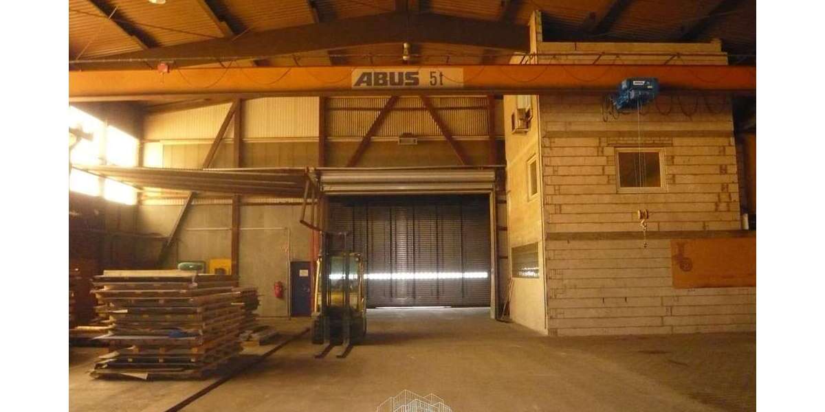 Halle in Bruchsal 2.350.000 € 2430 m² zimmer