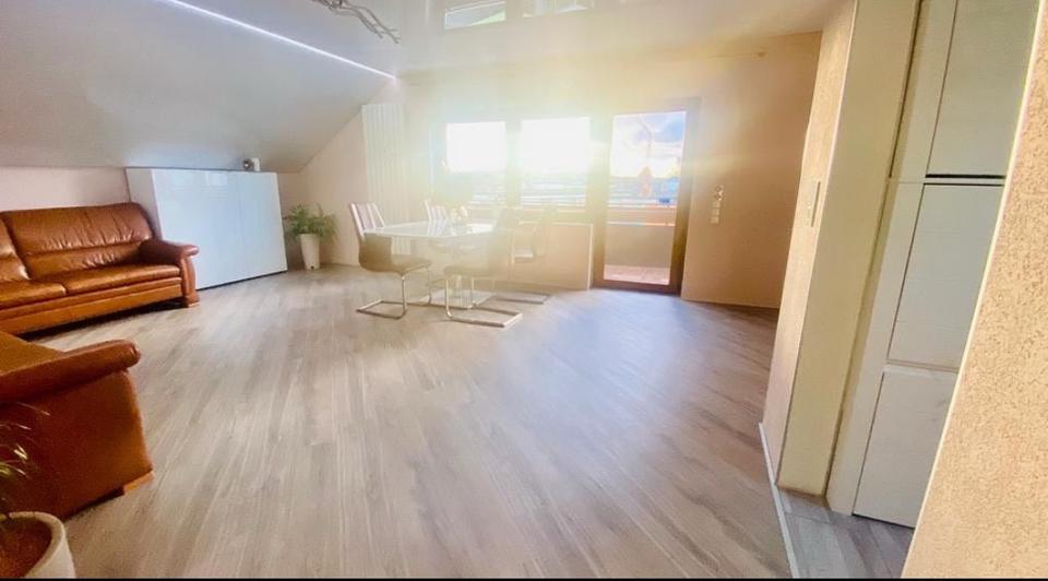 Dachgeschoßwohnung Bretten - 3.5 Zimmer, 100 m&sup2;, 299.000&euro; | Angebot:27085457
