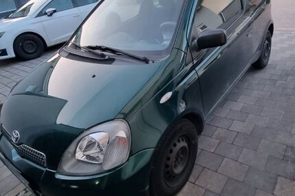 Toyota Yaris 162.000 km 1.000 &euro; Bad Herrenalb 76332