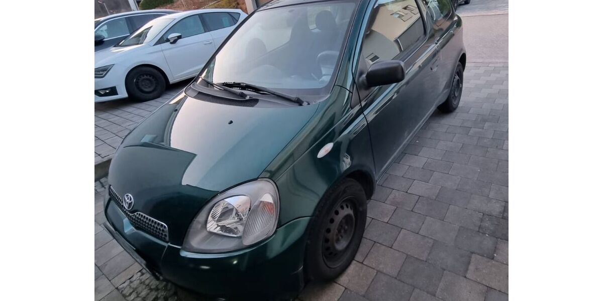Toyota Yaris 162.000 km 1.000 &euro; Bad Herrenalb 76332