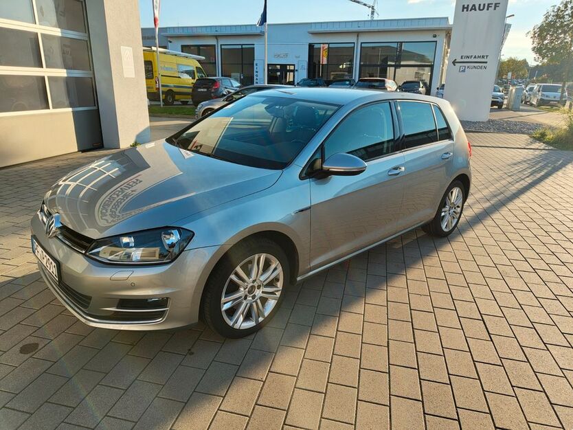 VW Golf 109.961 km 12.900 € Pforzheim 75177