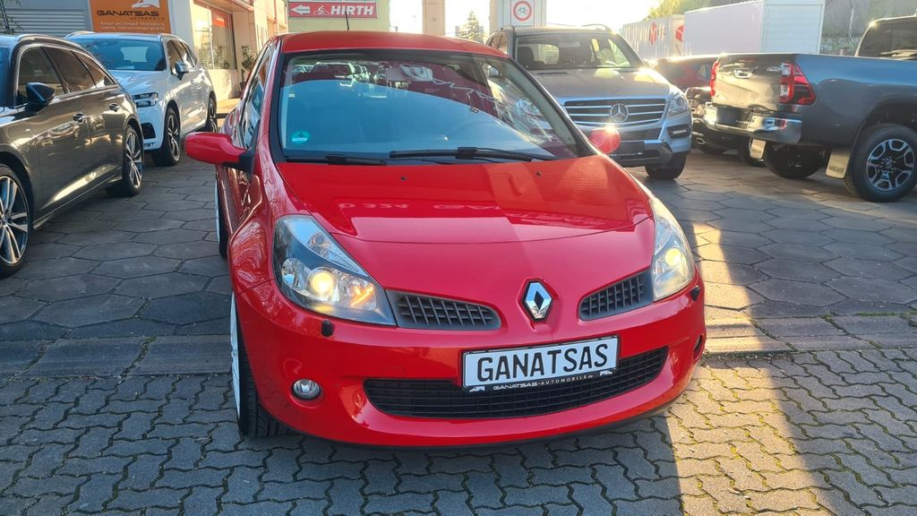 Renault Clio 167.000 km 9.800 &euro; Neumalsch 76316
