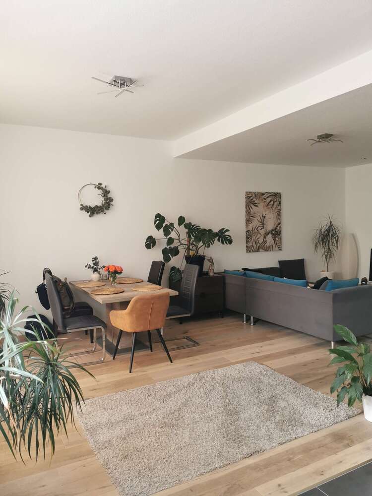 Wohnung zum Mieten in Karlsruhe 1.090 € 85 m²