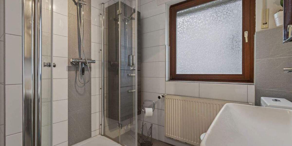 Doppelhaushälfte Karlsruhe Neureut - 6 Zimmer, 147 m&sup2;, 599.000&euro; | Angebot:24529347