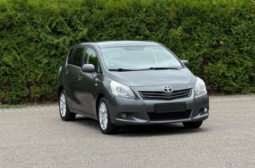 Toyota Verso 239.000 km 3.799 € Kandel 76870